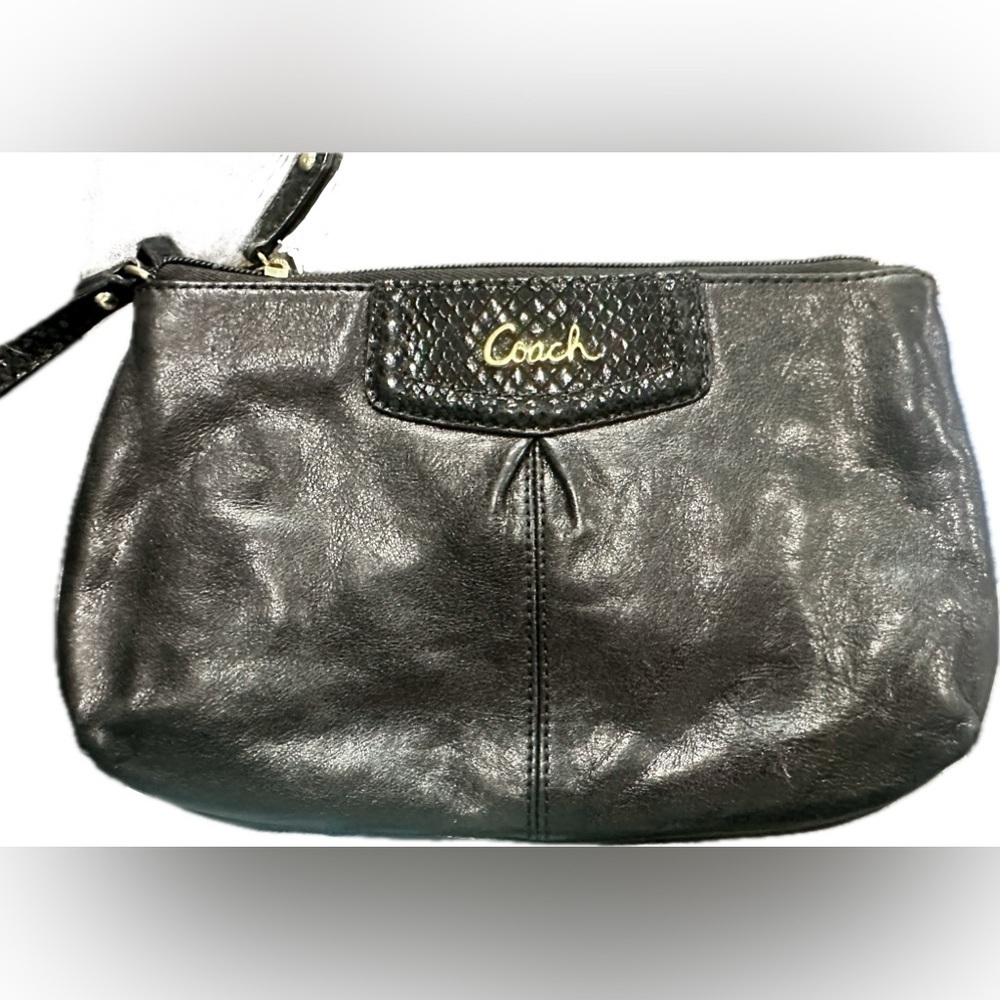 Vintage Coach Wristlet - EUC